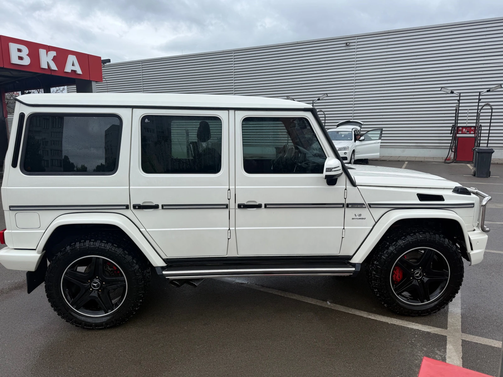 Mercedes-Benz G 63 AMG G63 AMG* КАРБОН* 33ГУМИ* ФУЛ ЕКСТРИ* TVx2* * , снимка 4 - Автомобили и джипове - 54582542