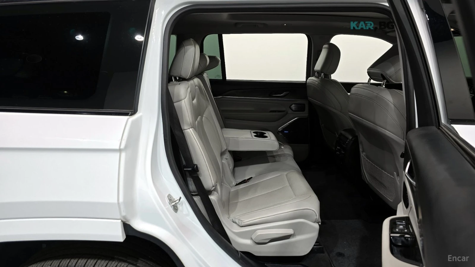 Jeep Grand cherokee * 3.6* OVERLAND* HUD* 360* ПАНОРАМА* ПОДГРЕВ* ОБДУ, снимка 11 - Автомобили и джипове - 54732795