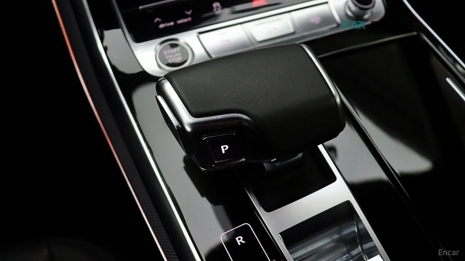 Audi Q8 45 TDI QUATTRO PREMIUM* HUD* КОЖА* ОБДУХВ* ПАНО* Н, снимка 10 - Автомобили и джипове - 55325327