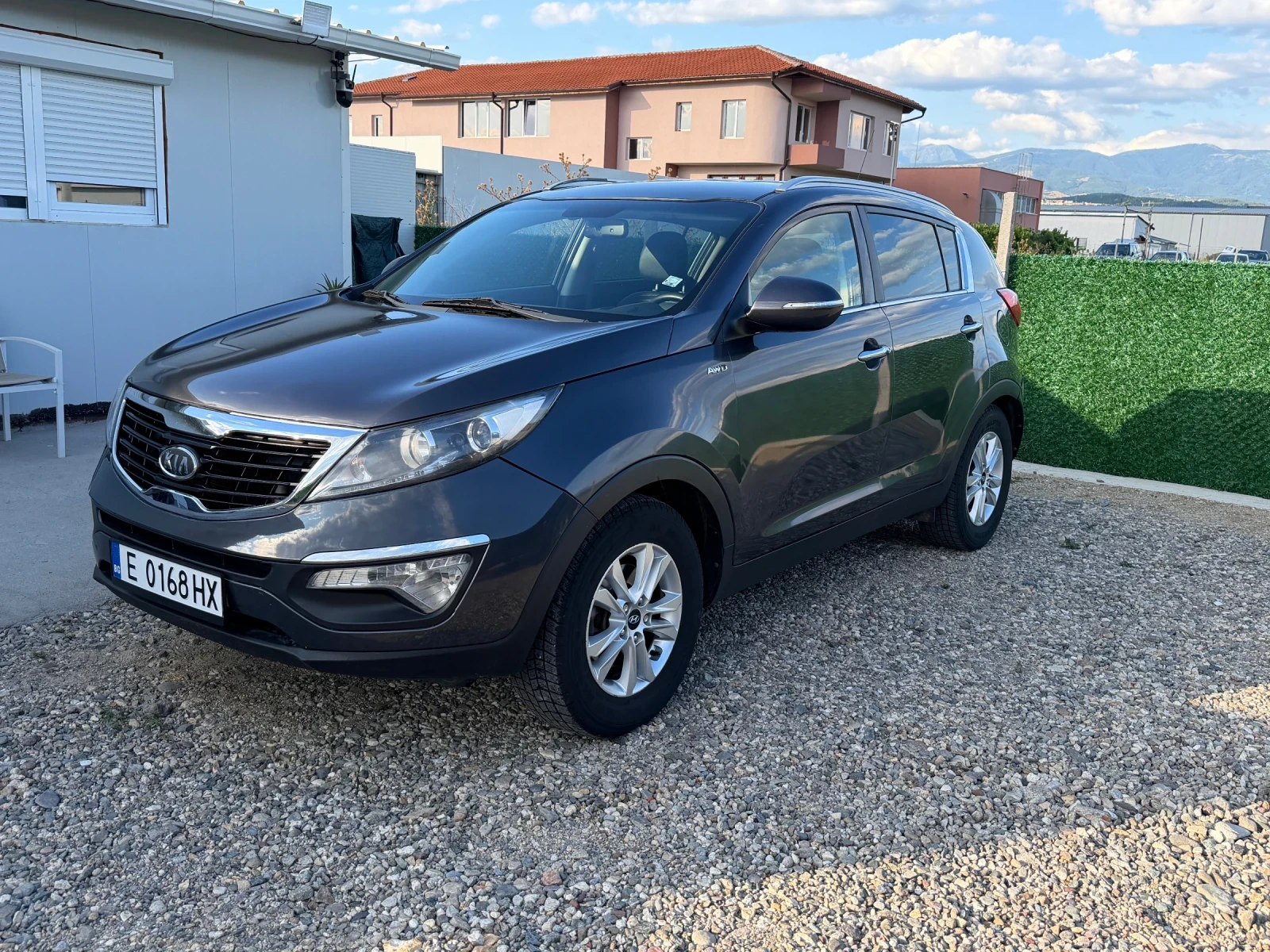 Kia Sportage 2.0 CRDI / AUTOMAT / 4x4, снимка 3 - Автомобили и джипове - 55399766