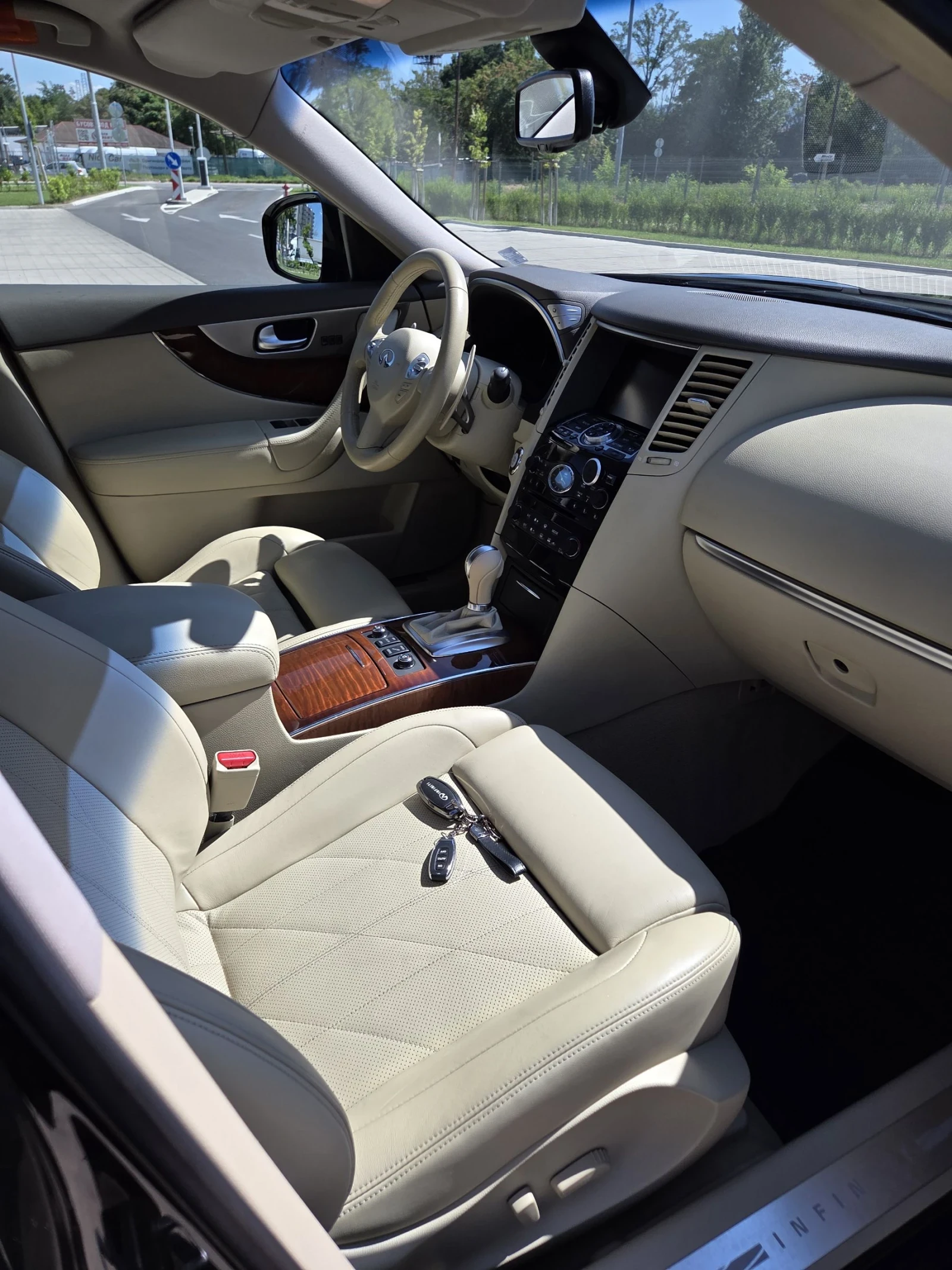 Infiniti Fx 50 S 50 ГАЗ, снимка 15 - Автомобили и джипове - 55464206