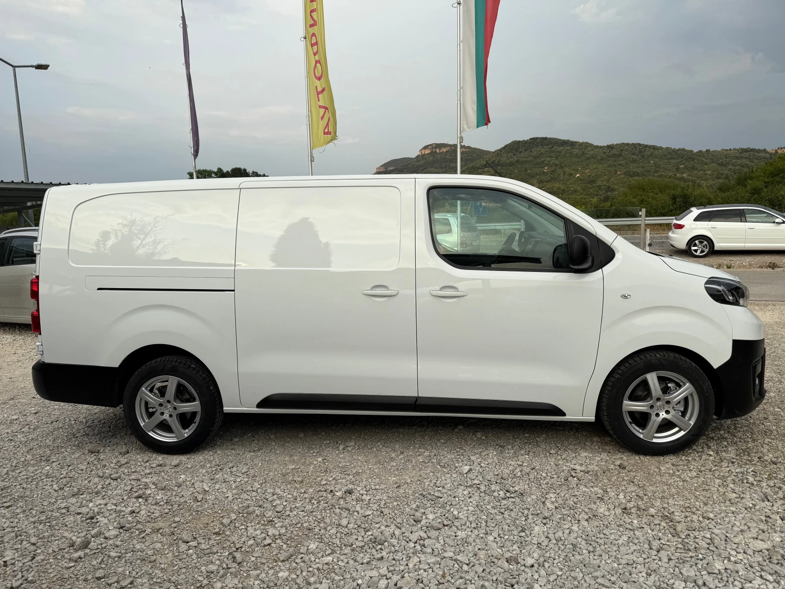 Toyota Proace 2, 0 D ДЪЛГА БАЗА !! РЕАЛНИ КМ. ЕВРО 6 !!  - изображение 2
