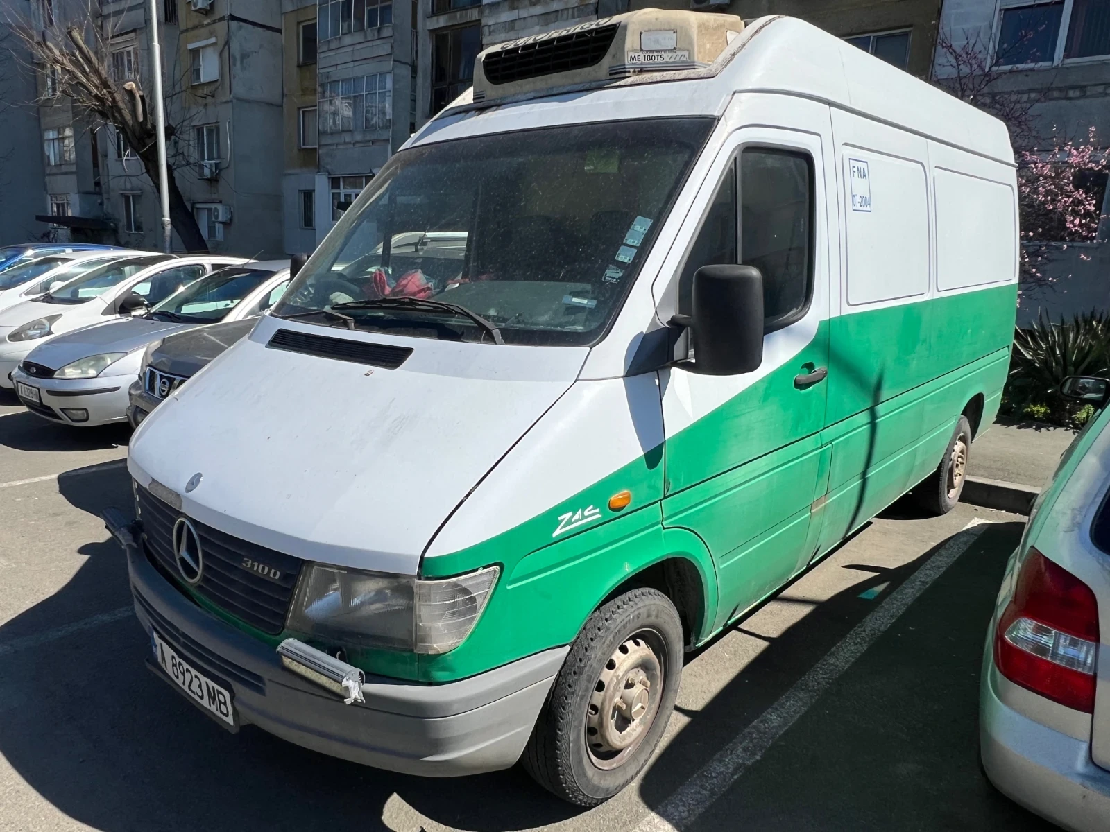 Mercedes-Benz 310 2.9 Хладилен