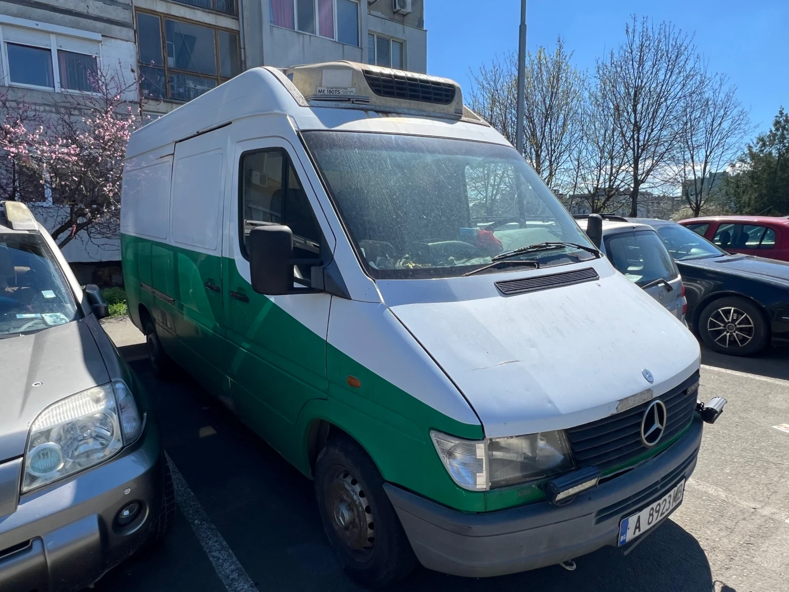 Mercedes-Benz 310 2.9 Хладилен, снимка 2 - Бусове и автобуси - 54225788