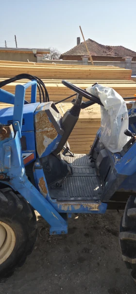 Трактор ISEKI, снимка 3