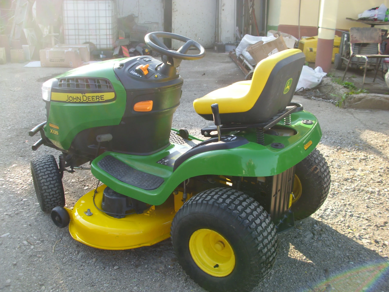 Сенокосачка John Deere х125, снимка 3 - Селскостопанска техника - 54176765