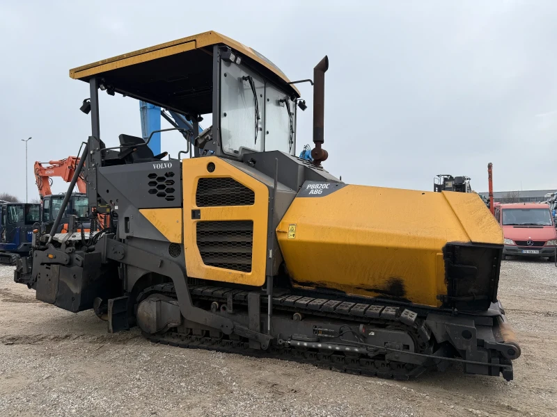 Асфалтополагаща машина Volvo ABG P8820C, снимка 9 - Индустриална техника - 53123036