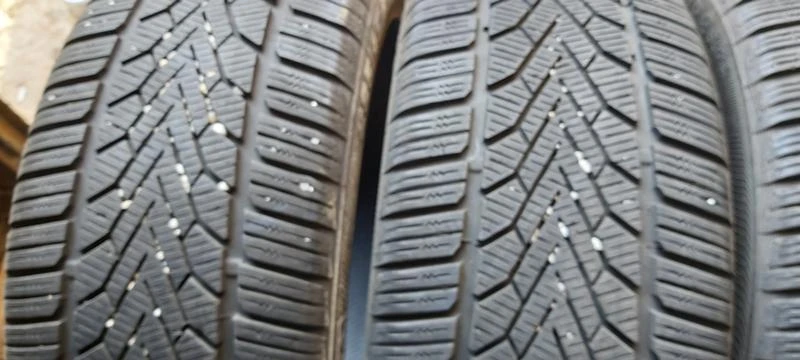 Гуми Зимни 225/45R17, снимка 2 - Гуми и джанти - 30924869