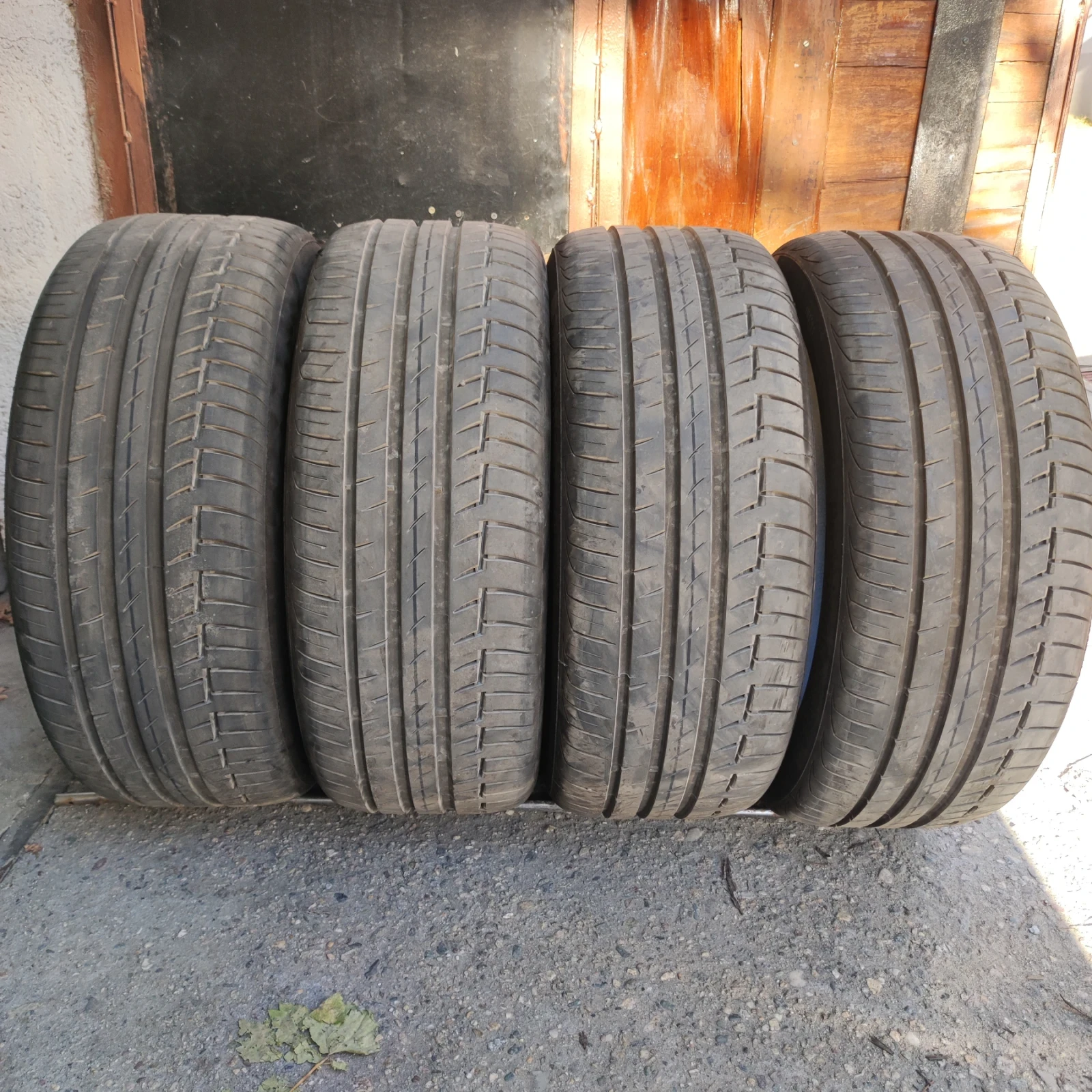 Гуми Летни 235/45R18, снимка 6 - Гуми и джанти - 56165740