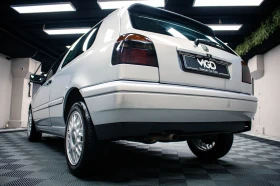 VW Golf 1.8 АВТОМАТ УНИКАТ, снимка 11