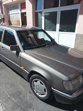 Mercedes-Benz 124 200Е, снимка 2