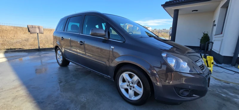 Opel Zafira, снимка 3 - Автомобили и джипове - 47465487