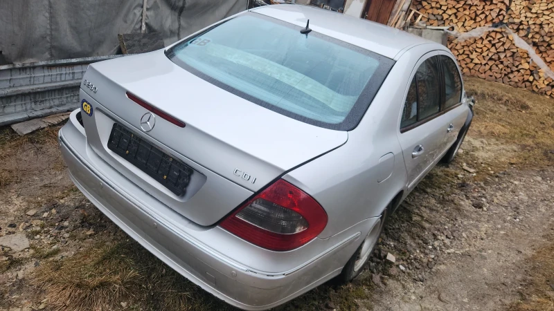 Mercedes-Benz E 280 CDI, снимка 4 - Автомобили и джипове - 49337041