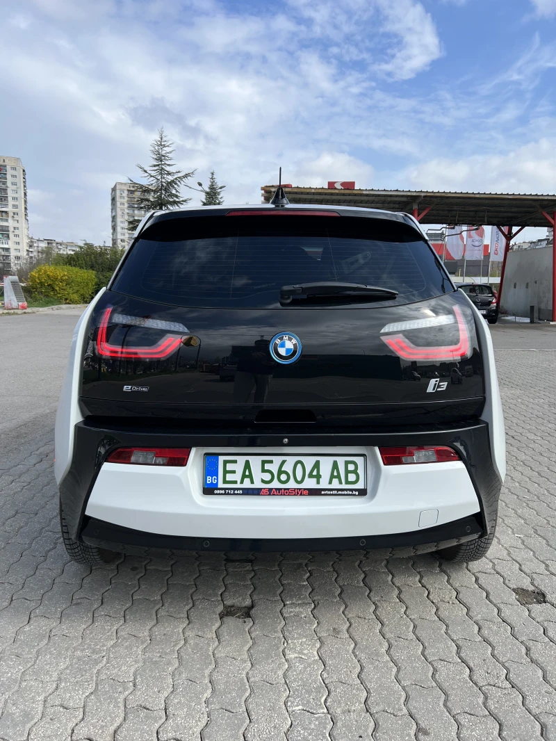 BMW i3 Термопомпа/Подгрев седалки/Keyless/Panorama/Led, снимка 4 - Автомобили и джипове - 51672963