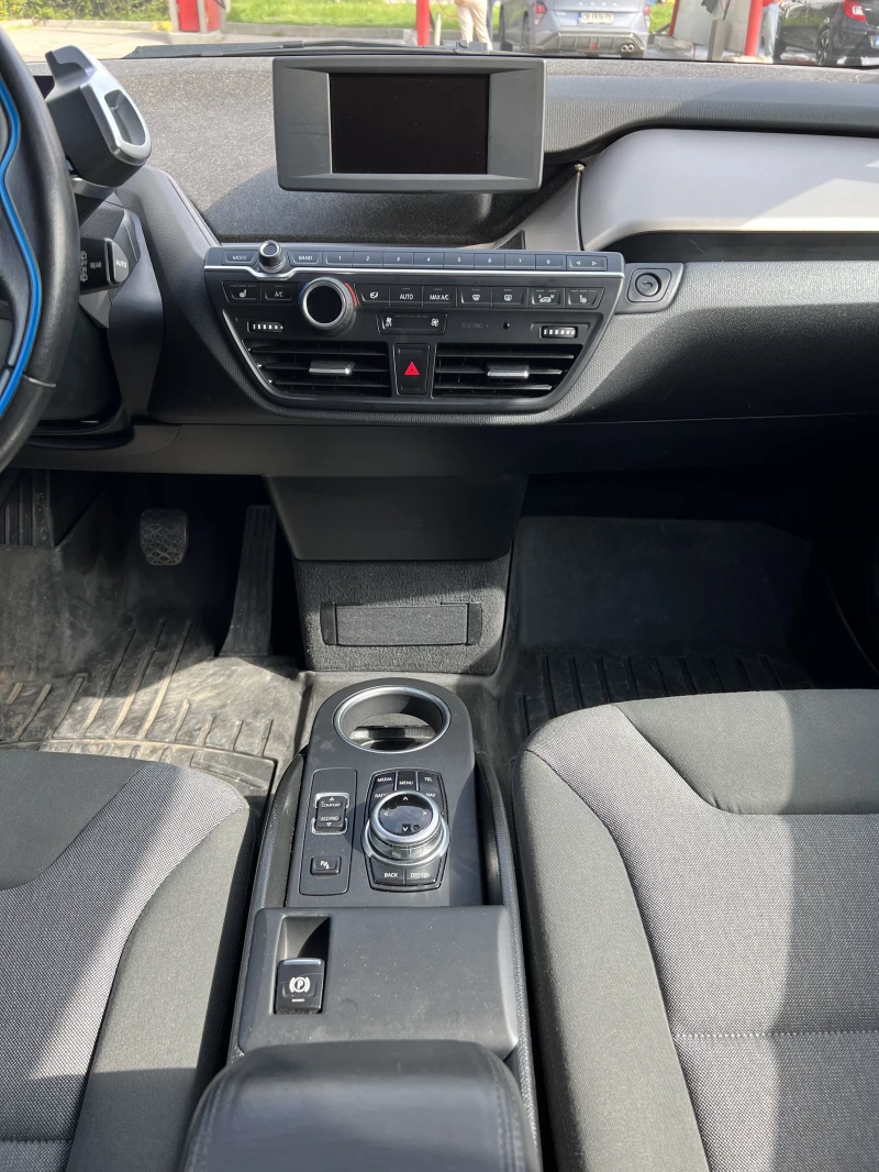 BMW i3 Термопомпа/Подгрев седалки/Keyless/Panorama/Led, снимка 11 - Автомобили и джипове - 51672963