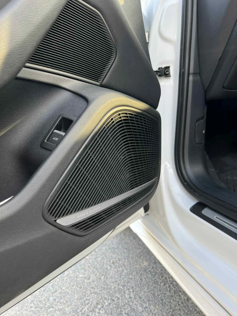 Audi A4 MATRIX* S LINE* QUATTRO* 360CAM* LANE/SIDE ASSIST*, снимка 9 - Автомобили и джипове - 51727973