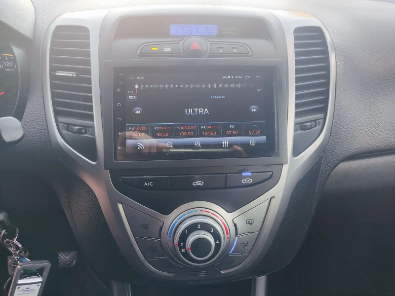 Hyundai Ix20 1.4i /ГАЗ, снимка 9 - Автомобили и джипове - 52668037