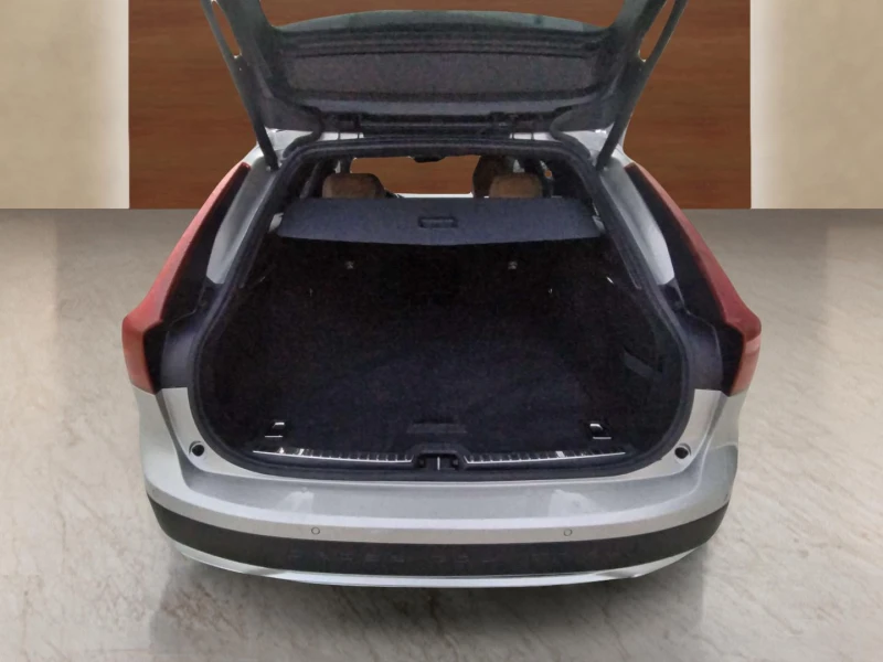 Volvo V90 Cross Country 2.0, снимка 12 - Автомобили и джипове - 53448343