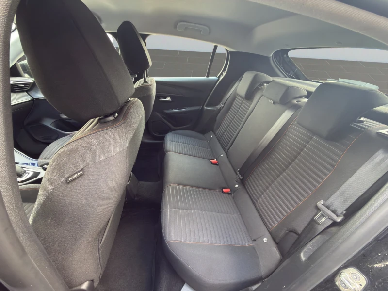 Peugeot 208 NEW ACTIVE 1.2 PureTech 100 EAT8 EURO 6, снимка 12 - Автомобили и джипове - 53496985