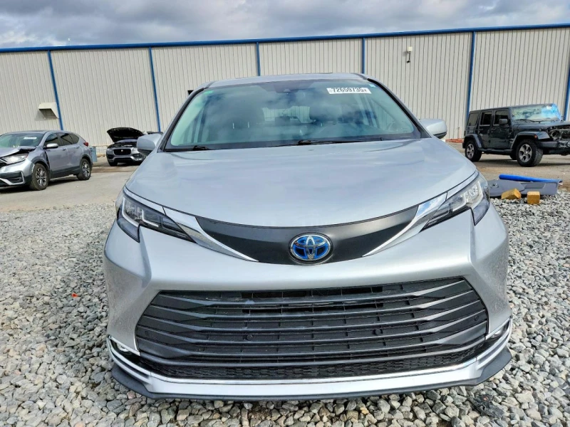 Toyota Sienna 2.5l Xle, снимка 5 - Автомобили и джипове - 53527461