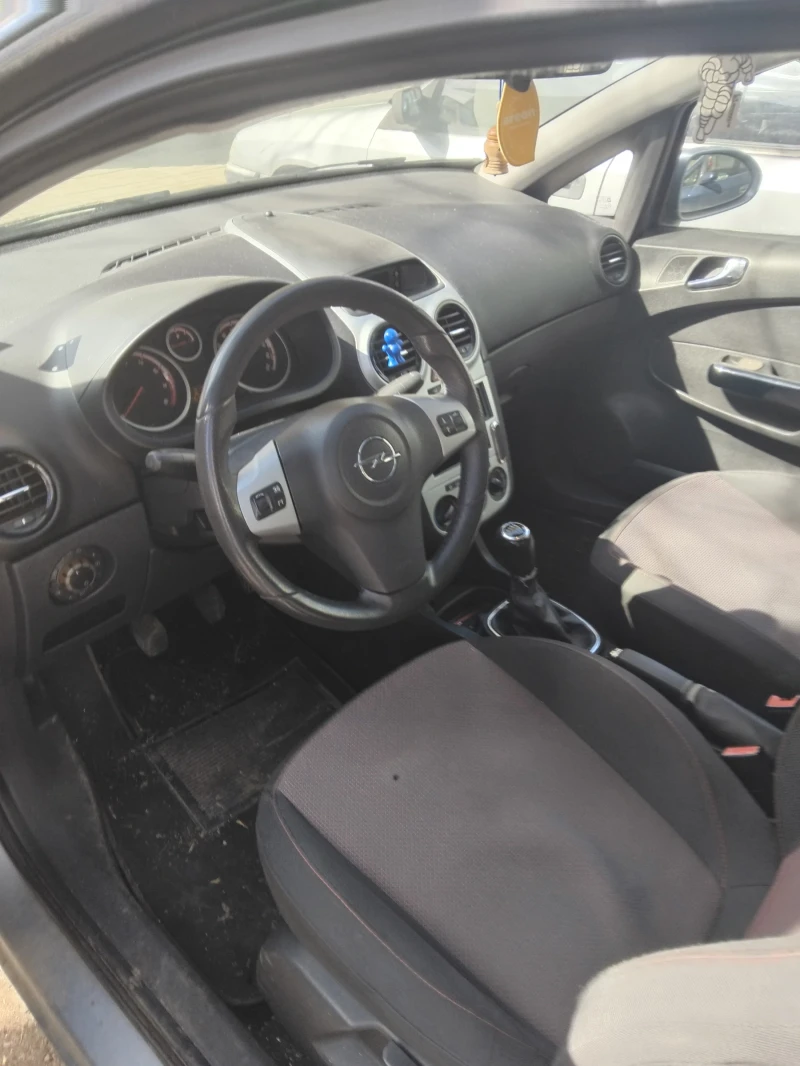 Opel Corsa 1.2 80к.с , снимка 7 - Автомобили и джипове - 53582495