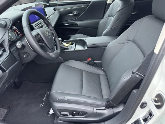 Lexus ES 300 h = NEW = Гаранция, снимка 8 - Автомобили и джипове - 52918410