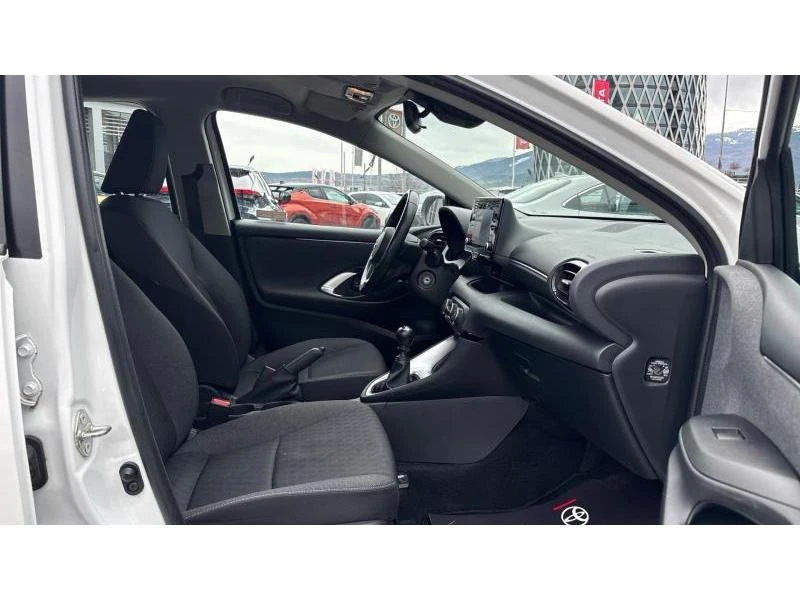 Toyota Yaris 1.5P VVT-I COMFORT, снимка 6 - Автомобили и джипове - 53370511