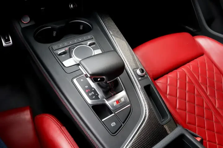 Audi S5 Technik * B&O * Carbon Interior * CARFAX, снимка 16 - Автомобили и джипове - 54826113
