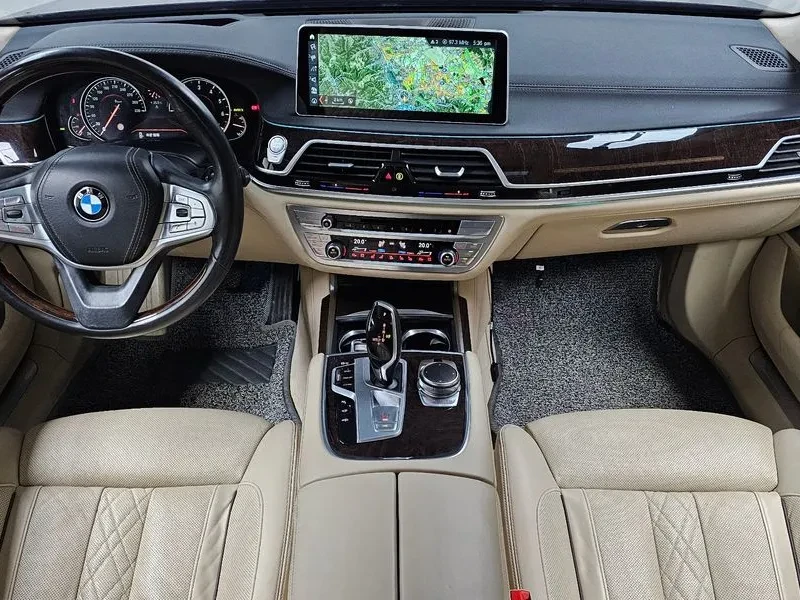 BMW 750 750LI XDRIVE, снимка 7 - Автомобили и джипове - 54929043