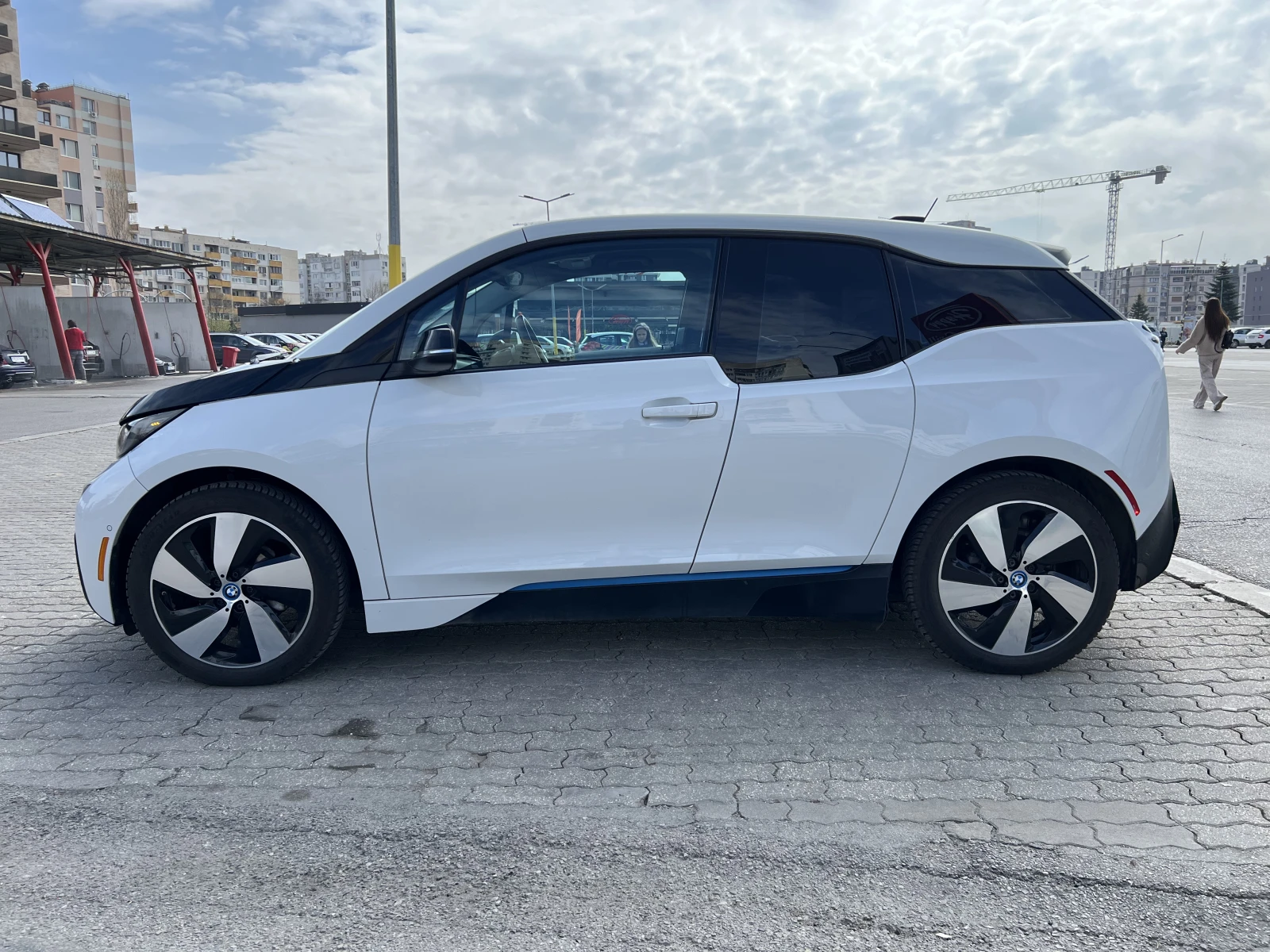 BMW i3 Термопомпа/Подгрев седалки/Keyless/Panorama/Led - изображение 2