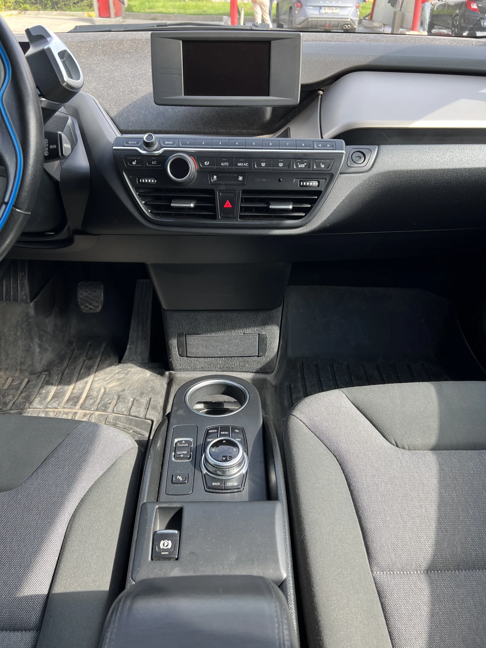 BMW i3 / /Keyless/Panorama/Led | Mobile.bg   11