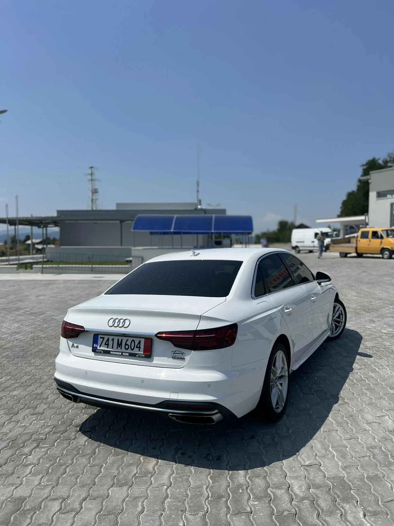 Audi A4 MATRIX* S LINE* QUATTRO* 360CAM* LANE/SIDE ASSIST* - изображение 4