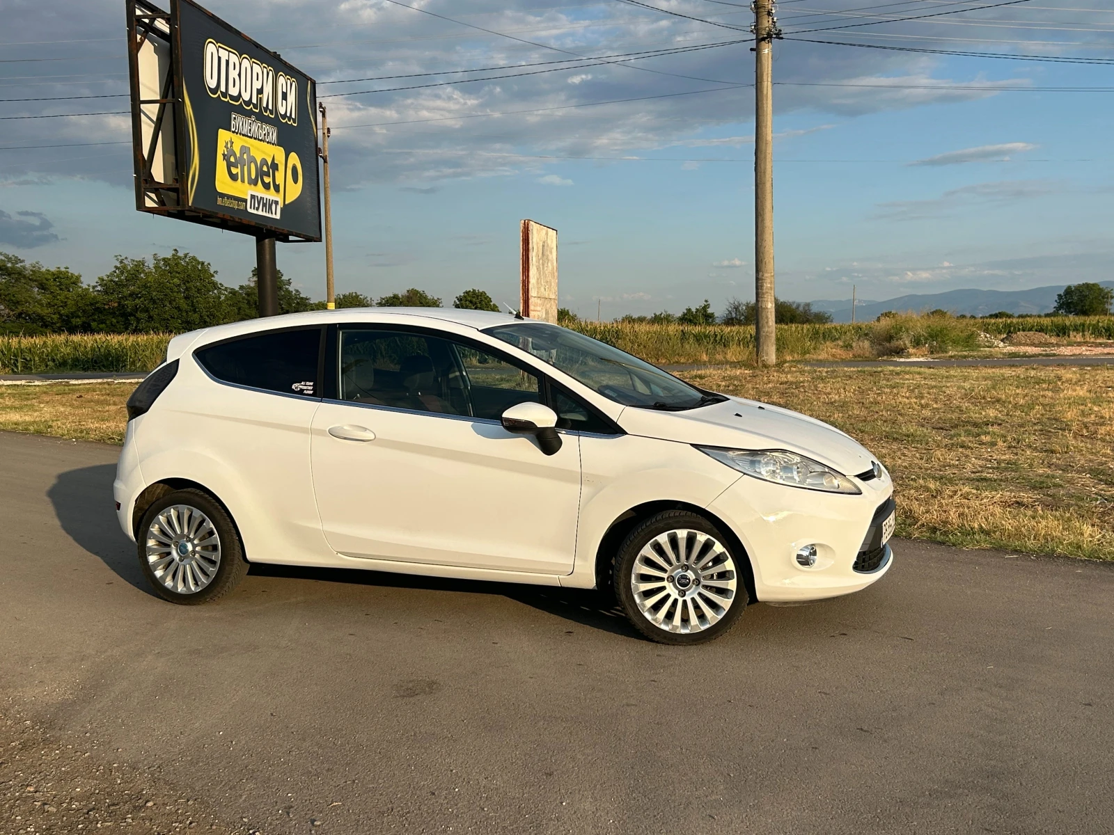 Ford Fiesta 1.25i* Климатроник*  - изображение 2