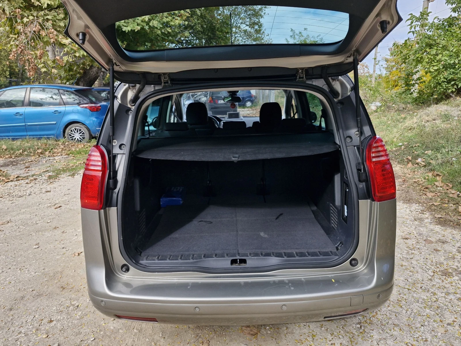 Peugeot 5008 1.6 HDi 114к.с. Автоматик, Навигация, Панорама Фул | Mobile.bg — изображение 9