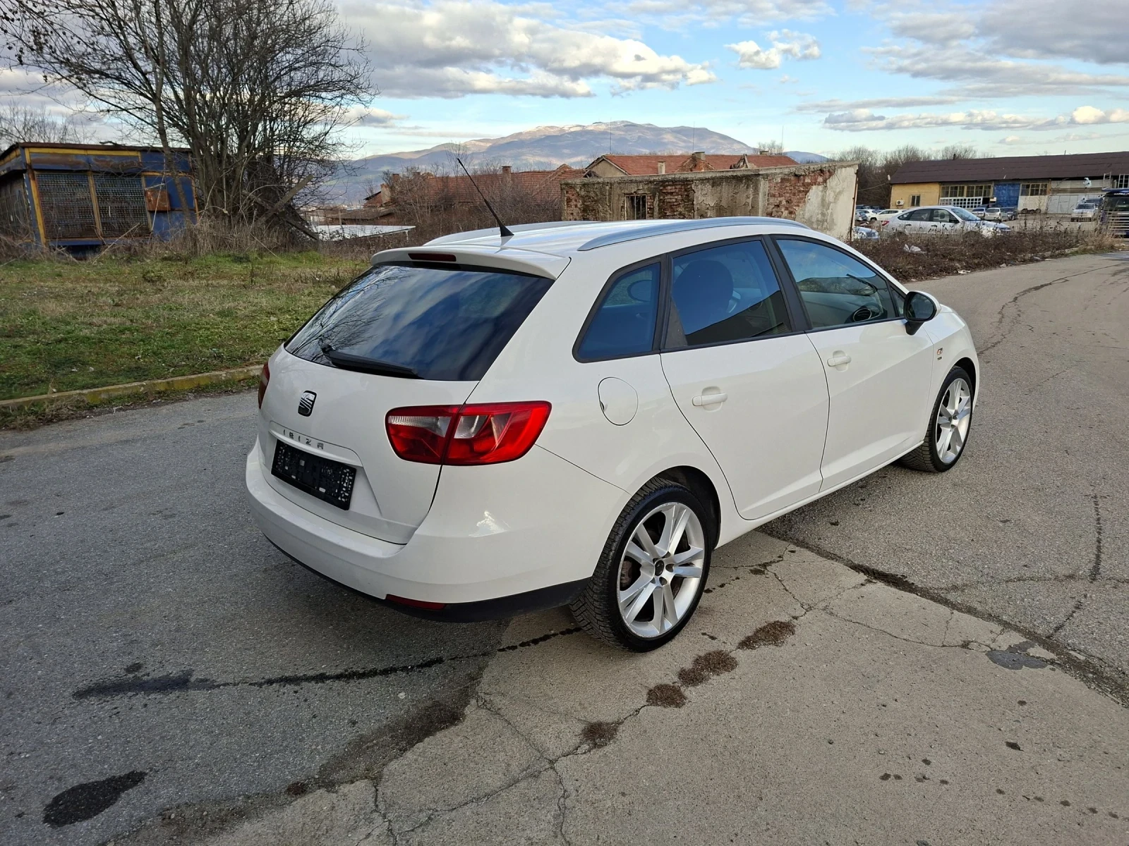 Seat Ibiza 1.6 TDI EURO5 - изображение 5