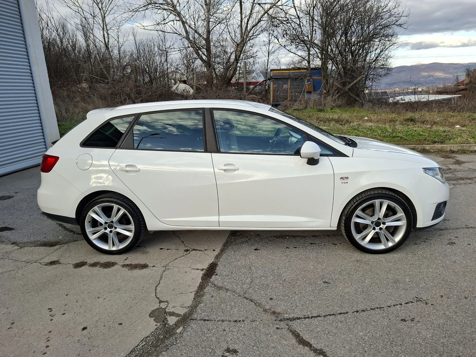 Seat Ibiza 1.6 TDI EURO5 - изображение 4