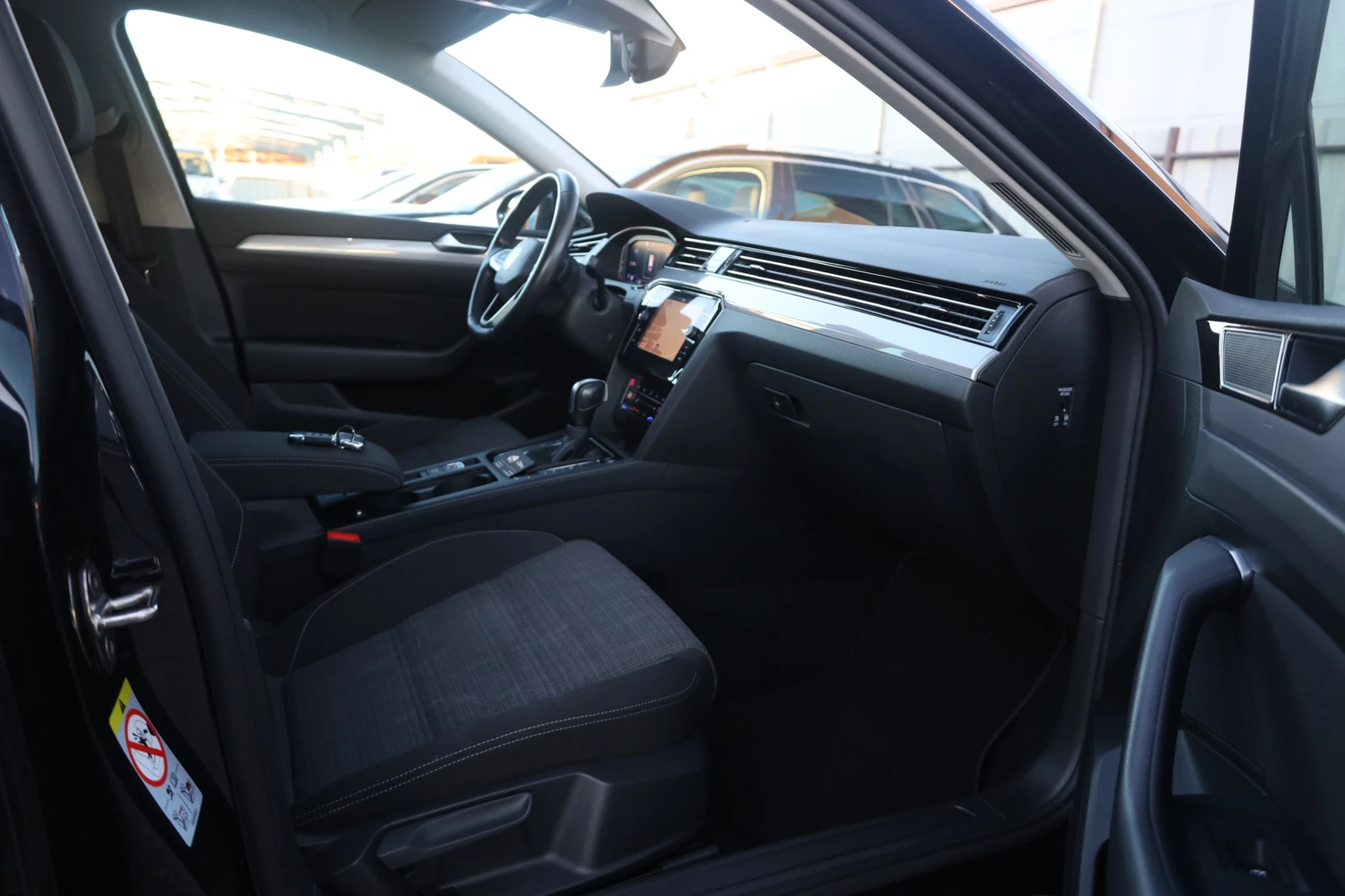 VW Passat Combi 2.0TDI DSG KeyGO Digital ACC MASSAGE KAM  | Mobile.bg � ����������� 7