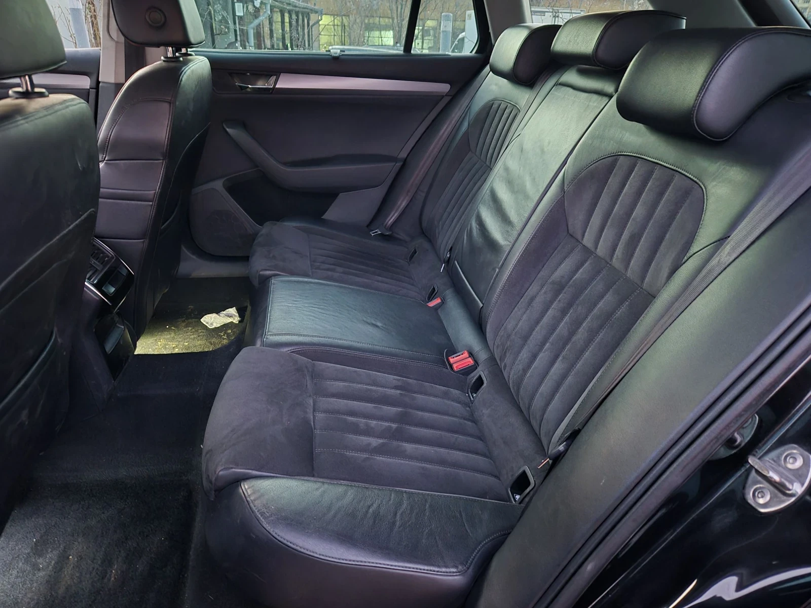 Skoda Superb 2.0* TDI*  - изображение 7