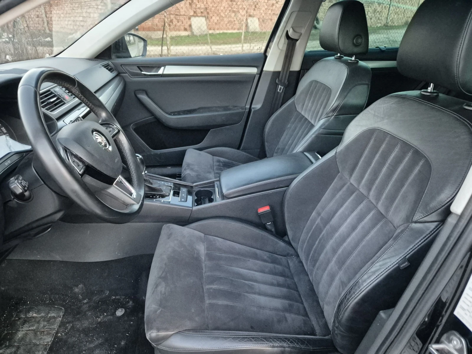 Skoda Superb 2.0* TDI*  - изображение 10