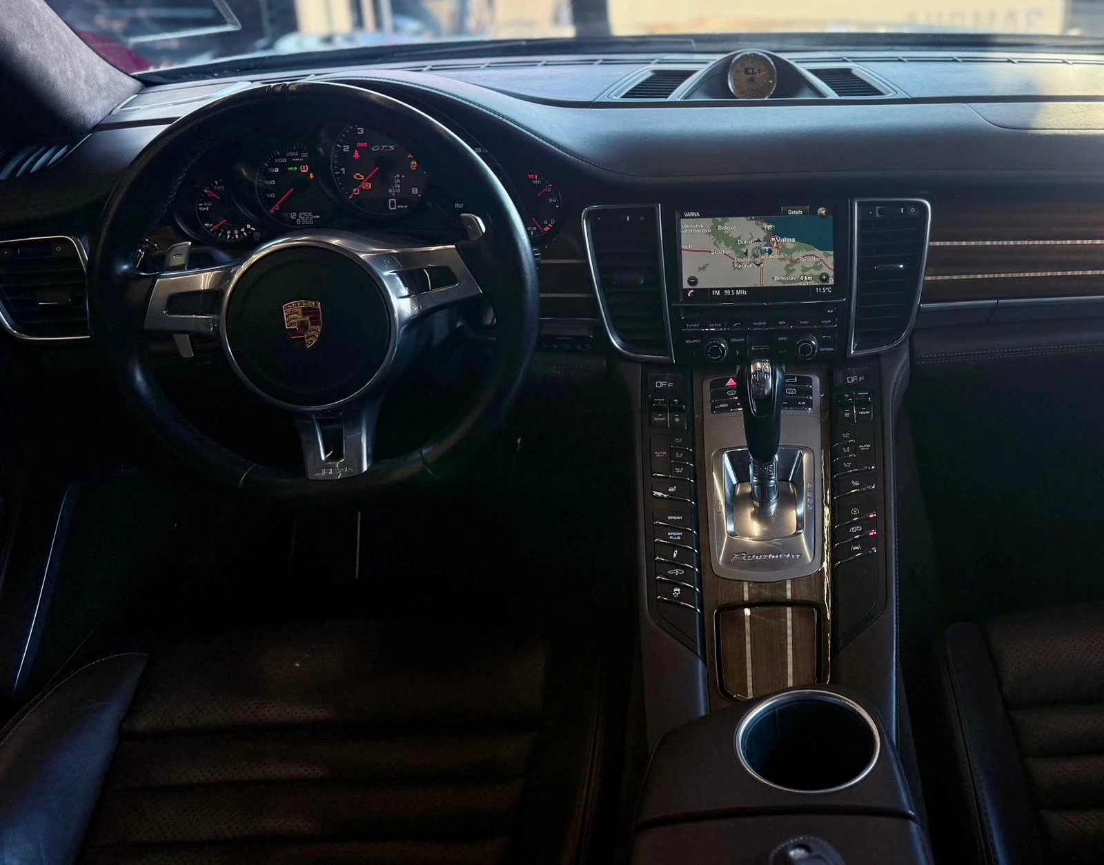 Porsche Panamera GTS* PDK* Burmester* 360* Лизинг, снимка 10 - Автомобили и джипове - 53823779