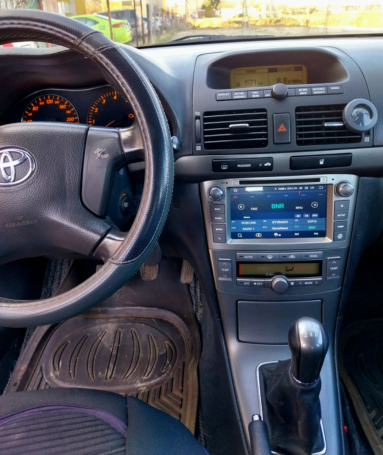 Toyota Avensis 1.8, снимка 12 - Автомобили и джипове - 53839461