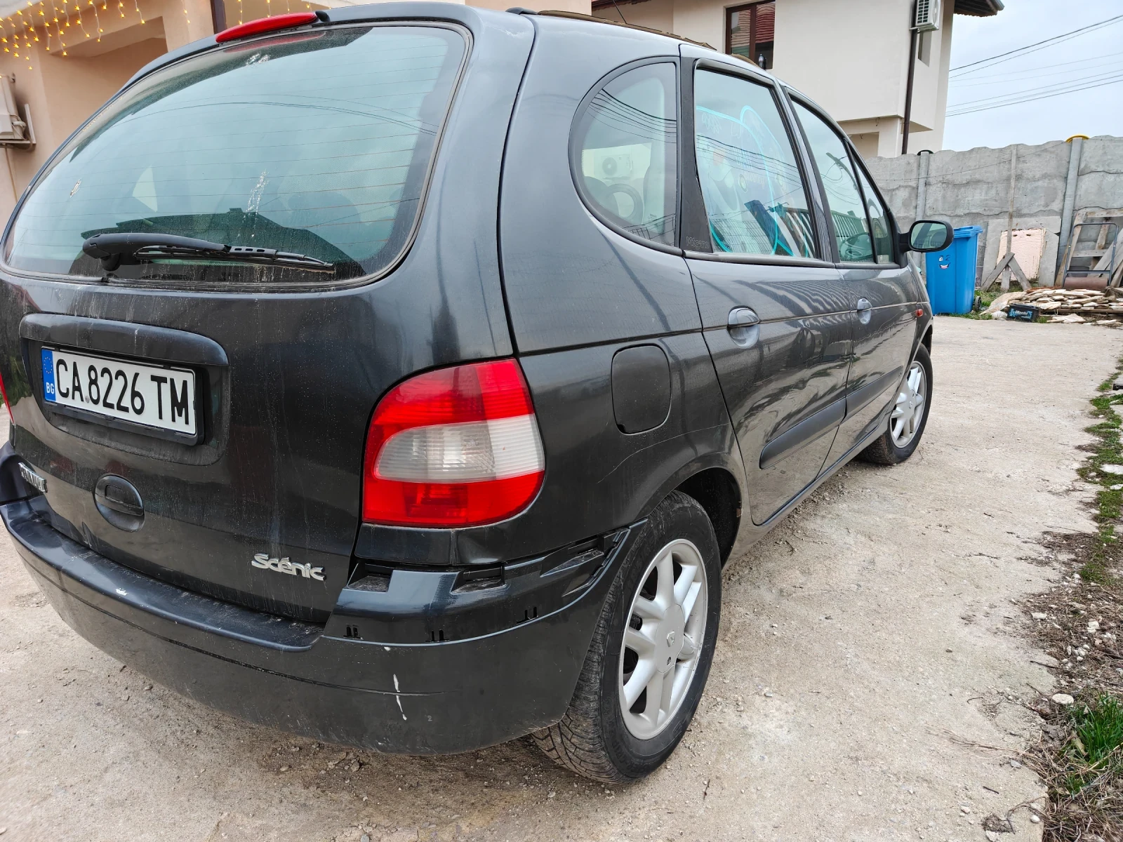 Renault Scenic 1.9 dci 102кс., снимка 3 - Автомобили и джипове - 53901857