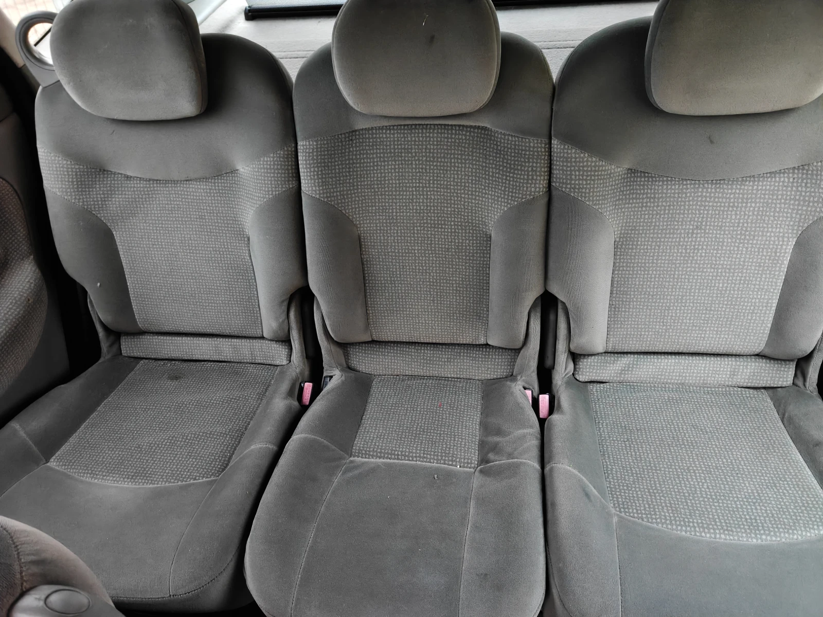 Renault Scenic 1.9 dci 102кс., снимка 10 - Автомобили и джипове - 53901857