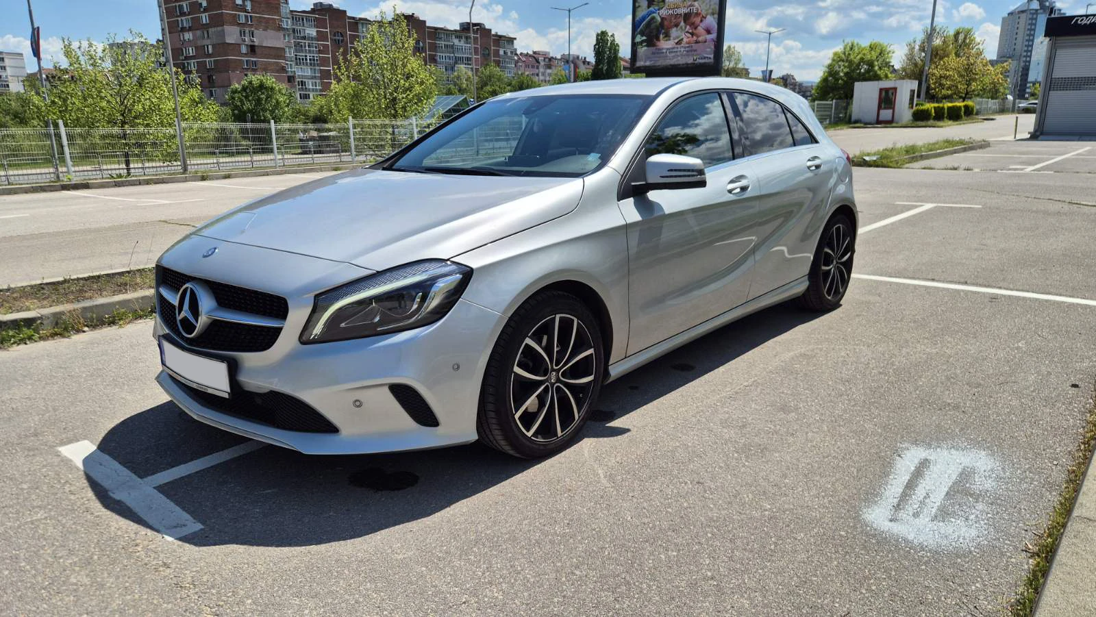Mercedes-Benz A 180, снимка 9 - Автомобили и джипове - 54528891