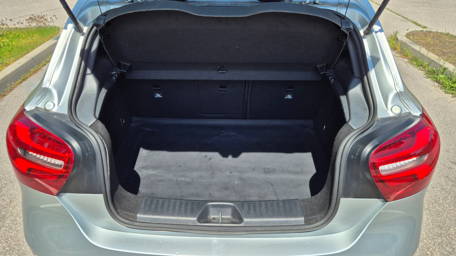 Mercedes-Benz A 180, снимка 15 - Автомобили и джипове - 54528891