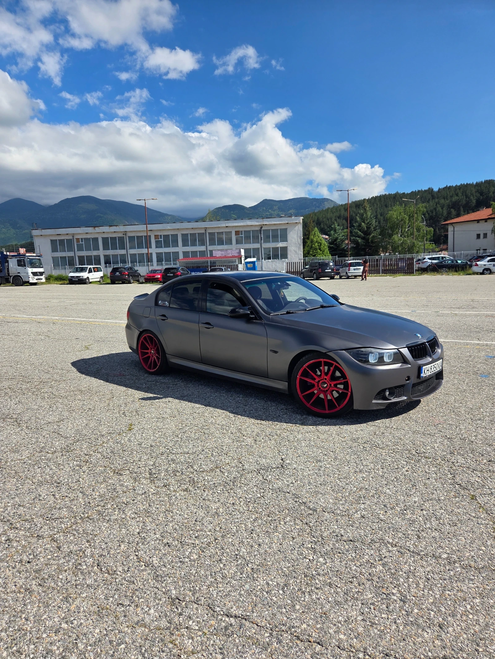 BMW 330, снимка 4 - Автомобили и джипове - 54597191
