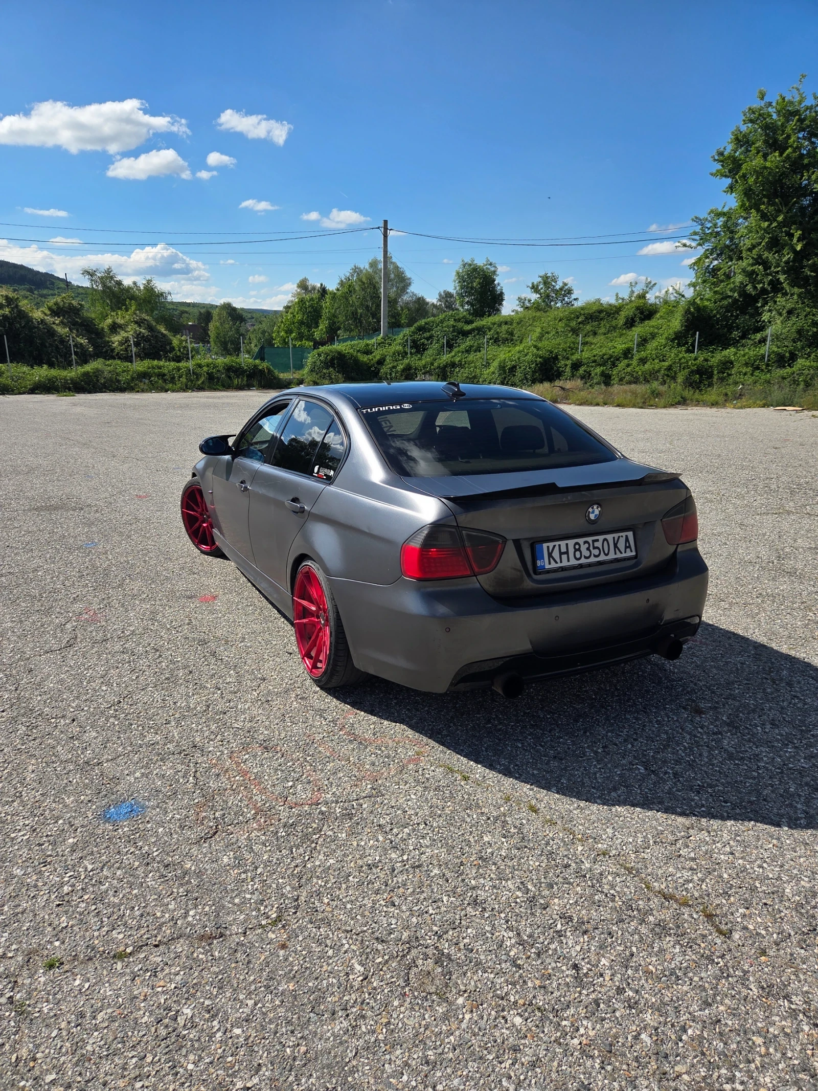 BMW 330