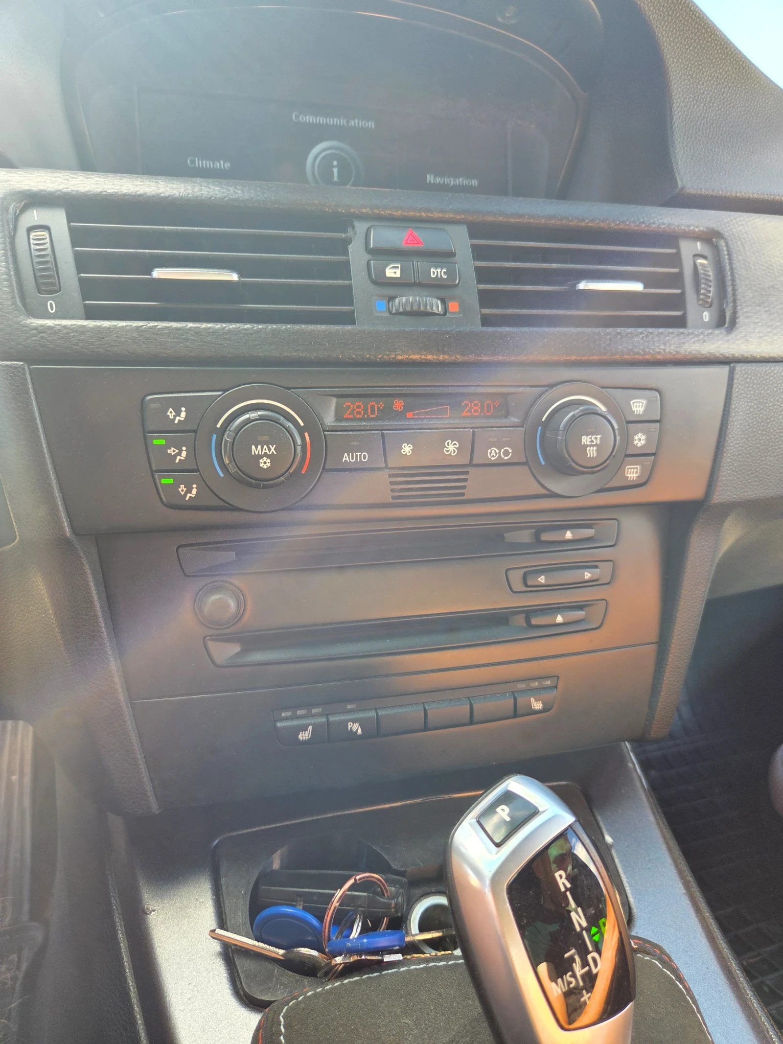 BMW 330, снимка 10 - Автомобили и джипове - 54597191