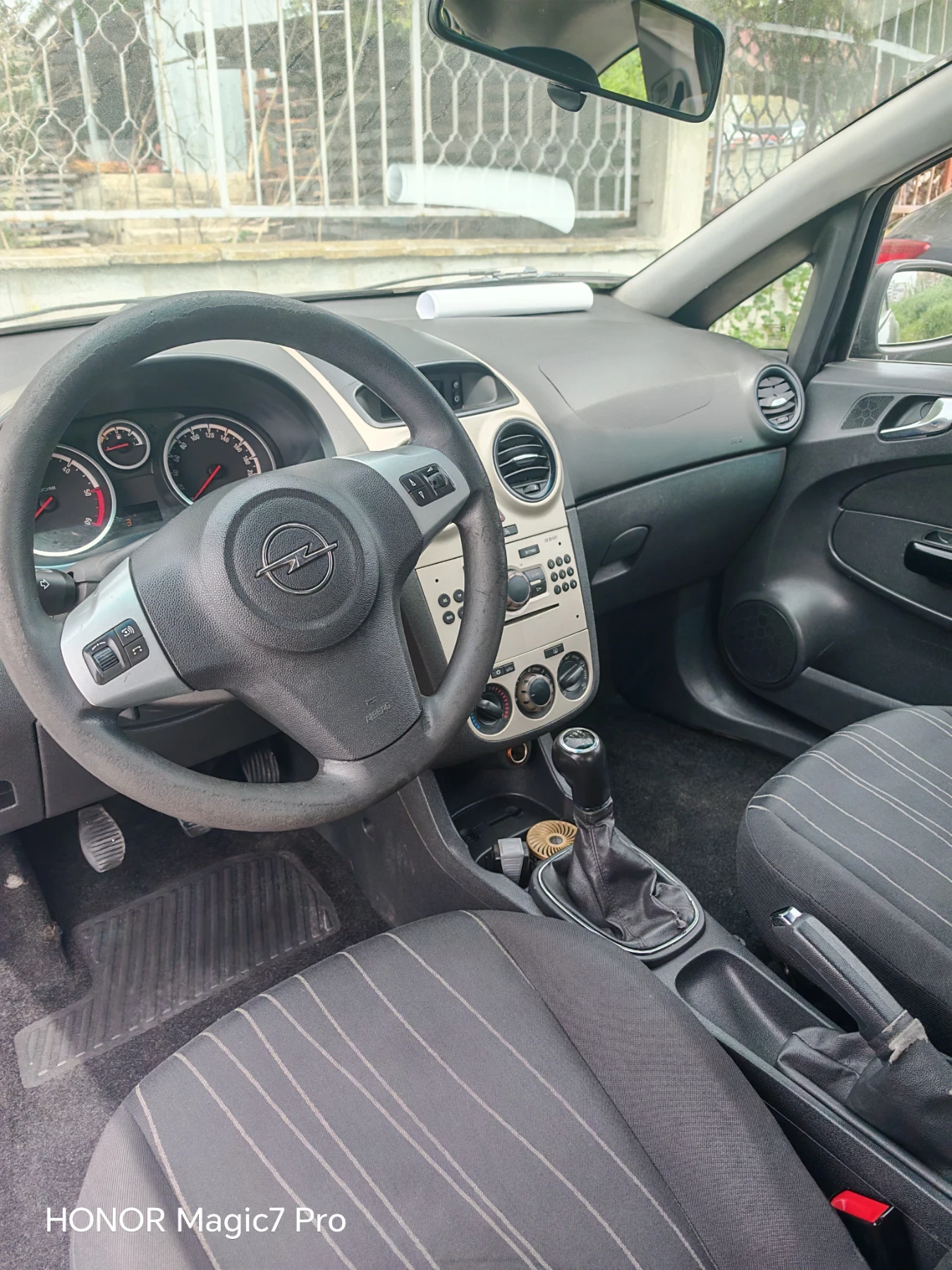 Opel Corsa 1.3 CDTI, 2008г., снимка 3 - Автомобили и джипове - 54725399