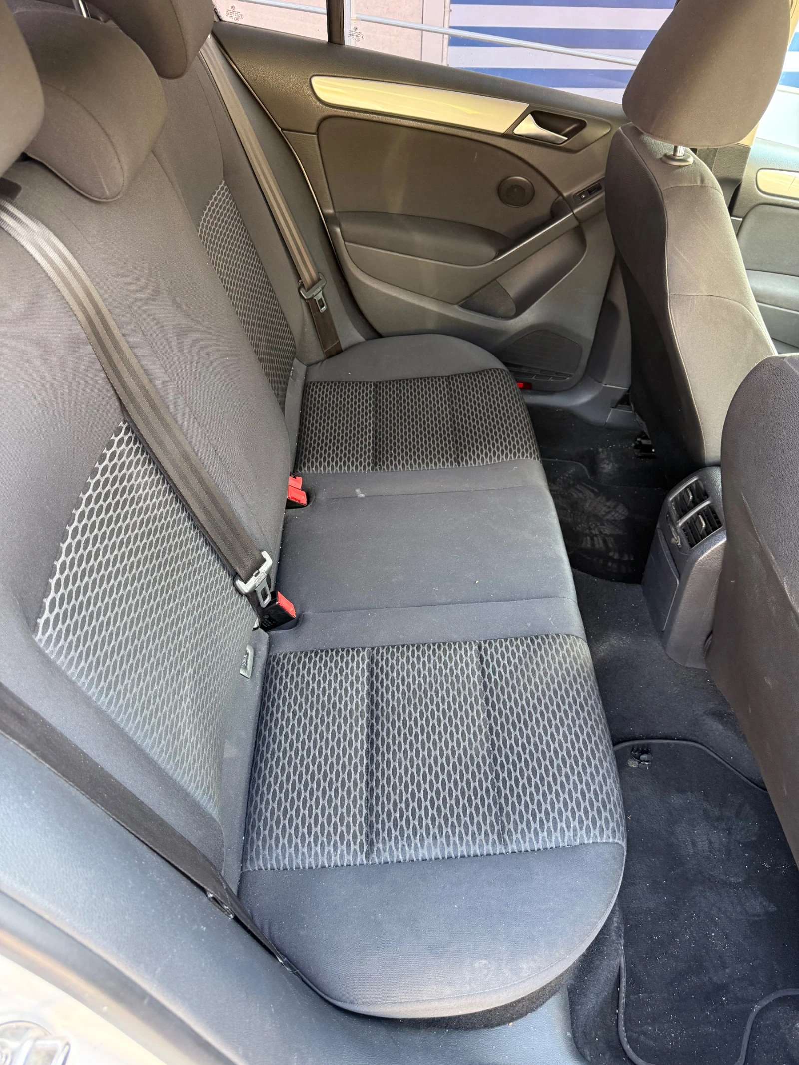 VW Golf, снимка 5 - Автомобили и джипове - 54741856